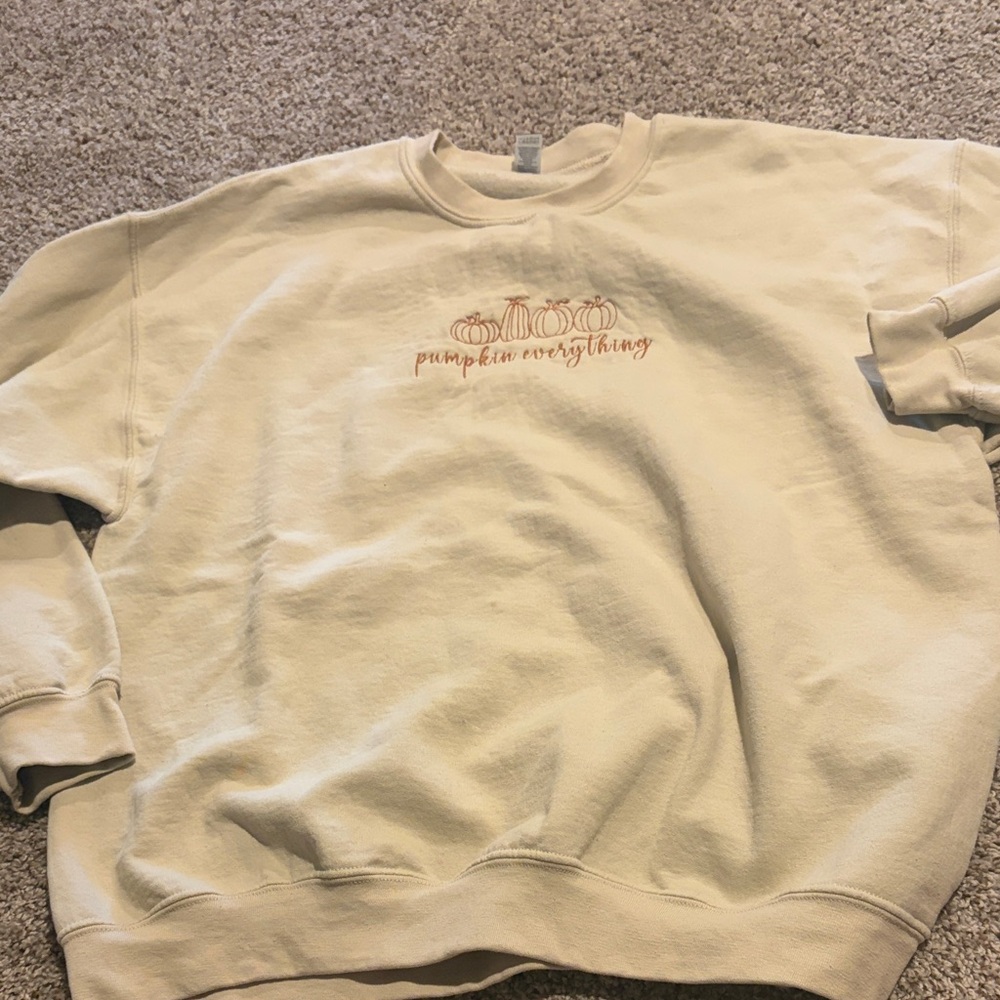 Women's Cream 'Pumpkin Everything' Crewneck Sweatshirt